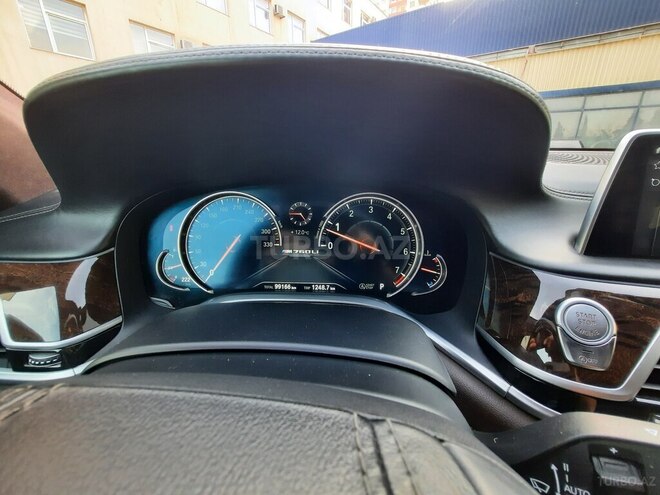 BMW 750 2017, 99,166 km - 4.4 l - Bakı