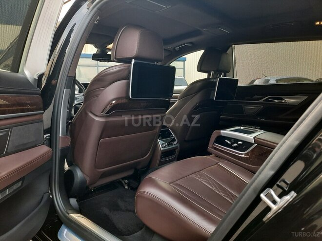 BMW 750 2017, 99,166 km - 4.4 l - Bakı