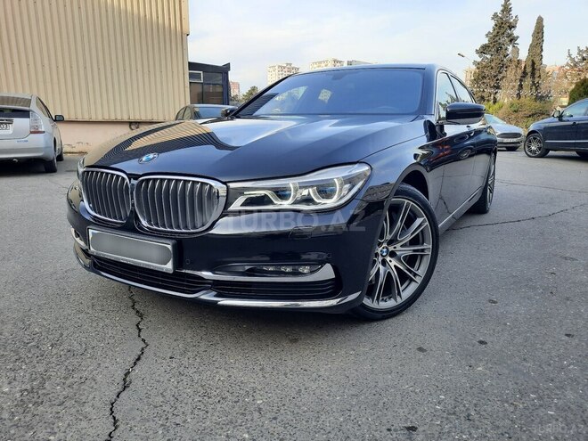 BMW 750 2017, 99,166 km - 4.4 l - Bakı
