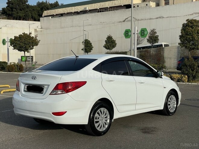 Hyundai Accent 2012, 240,858 km - 1.6 l - Bakı