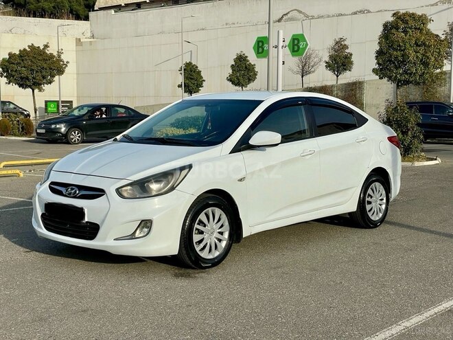 Hyundai Accent 2012, 240,858 km - 1.6 l - Bakı