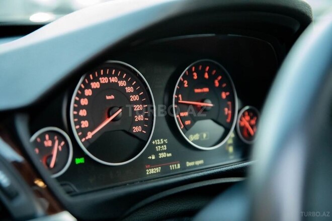 BMW 328 2013, 260,000 km - 2.0 l - Bakı