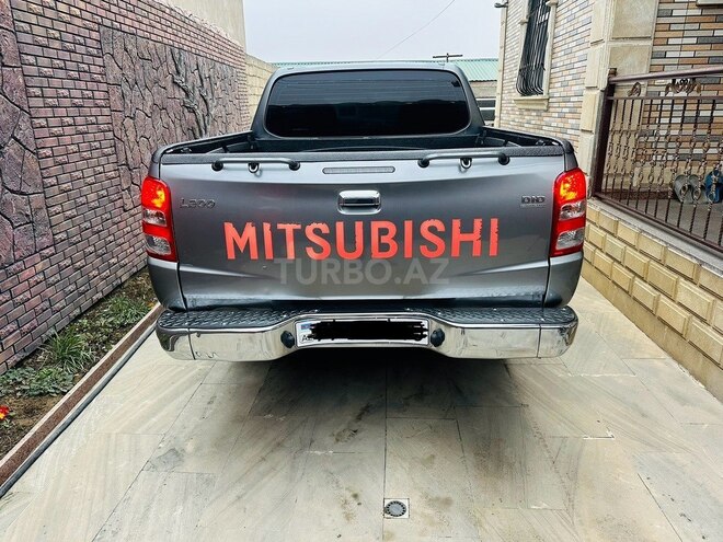 Mitsubishi L200 2016, 153,567 km - 2.5 l - Bakı