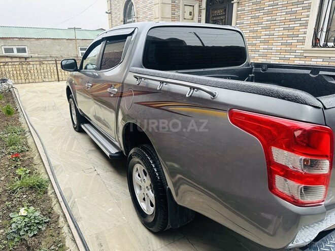 Mitsubishi L200 2016, 153,567 km - 2.5 l - Bakı