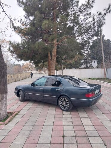 Mercedes E 280 1998, 298,463 km - 2.8 l - Zərdab