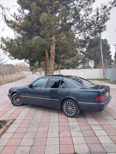 Mercedes E 280 1998, 298,463 km - 2.8 l - Zərdab