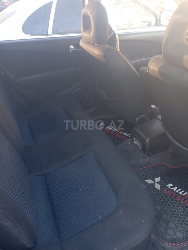 Mitsubishi Airtrek 2002, 345,700 km - 2.0 л - Bakı