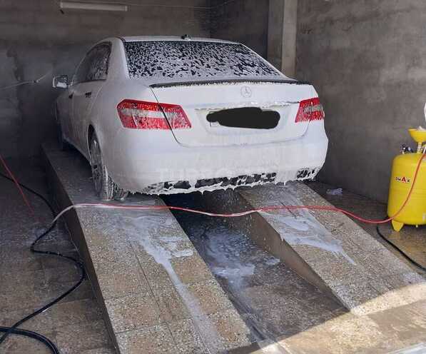 Mercedes E 220 2011, 334,000 km - 2.2 l - Bakı