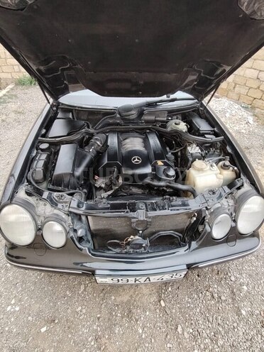 Mercedes E 240 1999, 478,900 km - 2.4 l - Sumqayıt