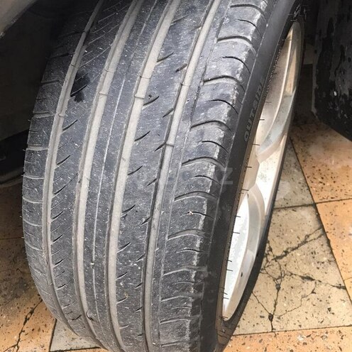 Mercedes E 240 1998, 323,000 km - 2.4 l - Beyləqan