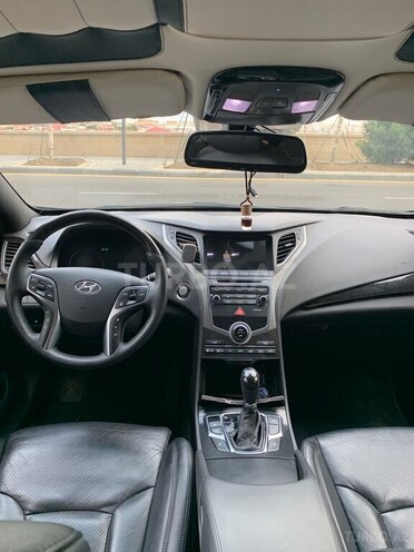 Hyundai Grandeur 2014, 240,000 km - 2.2 л - Bakı