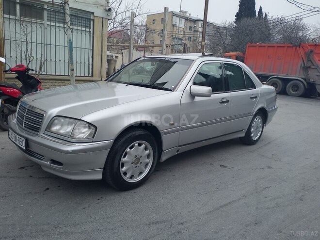 Mercedes C 250 1996, 456,328 km - 2.5 l - Bakı