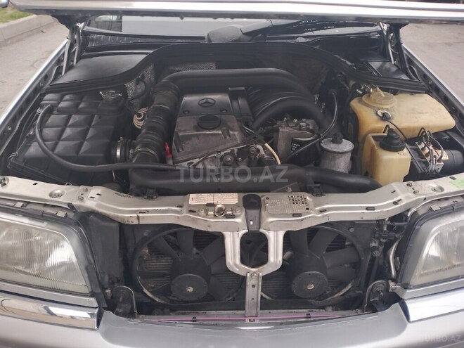Mercedes C 250 1996, 456,328 km - 2.5 l - Bakı