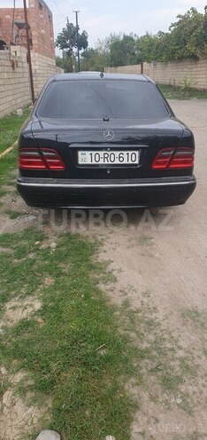 Mercedes E 240 2002, 261,236 km - 2.4 l - Bakı