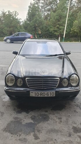 Mercedes E 240 2002, 261,236 km - 2.4 l - Bakı