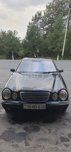 Mercedes E 240 2002, 261,236 km - 2.4 l - Bakı