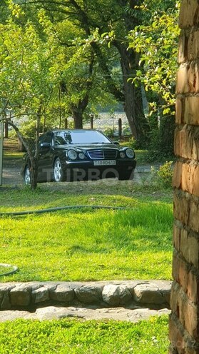 Mercedes E 240 2002, 261,236 km - 2.4 l - Bakı