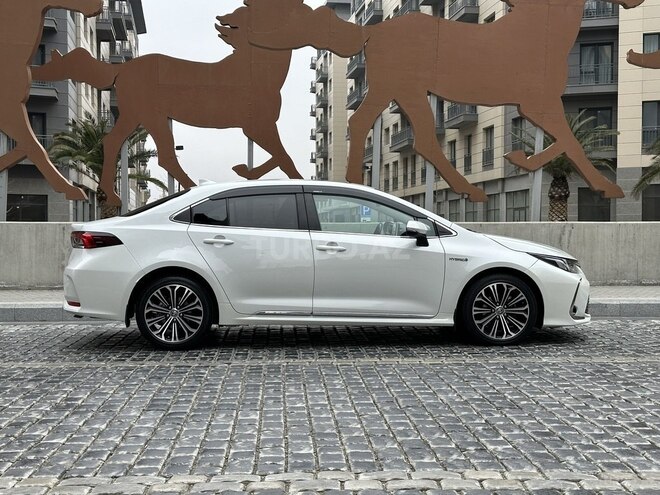 Toyota Corolla 2021, 26,300 km - 1.8 l - Bakı