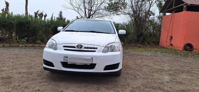 Toyota Corolla 2005, 211,215 km - 1.4 l - Bakı
