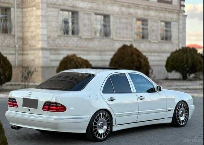 Mercedes E 220 2000, 315,000 km - 2.2 l - Bakı
