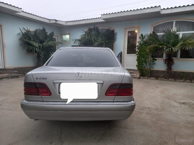 Mercedes E 230 1997, 279,518 km - 2.3 l - Bakı