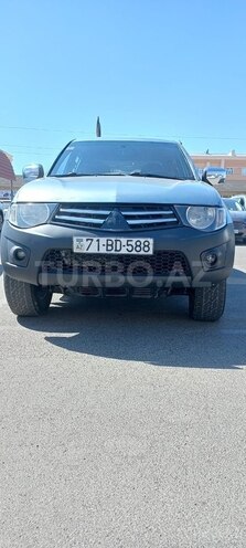 Mitsubishi L200 2009, 408,000 km - 2.5 l - Bakı