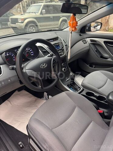Hyundai Elantra 2015, 121,000 km - 1.8 л - Bakı