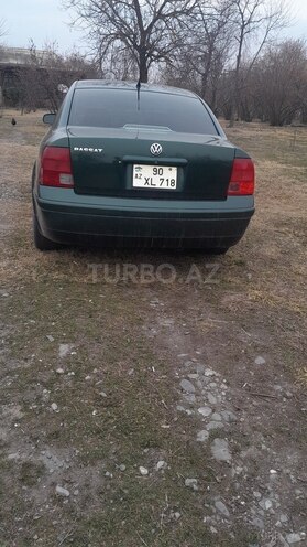 Volkswagen Passat 2000, 232,288 km - 2.0 l - Qəbələ