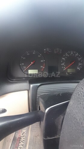 Volkswagen Passat 2000, 232,288 km - 2.0 l - Qəbələ