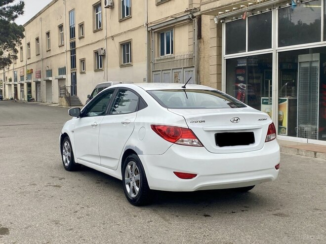 Hyundai Accent 2013, 215,000 km - 1.6 l - Bakı