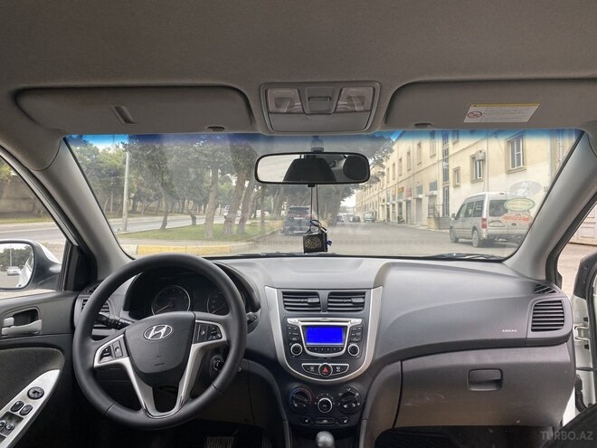 Hyundai Accent 2013, 215,000 km - 1.6 l - Bakı