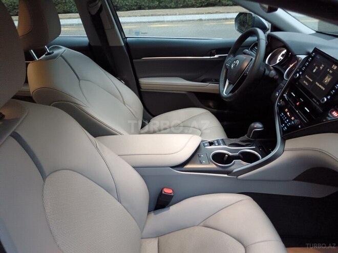 Toyota Camry 2022, 20,700 km - 2.5 l - Bakı
