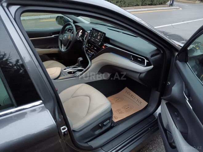 Toyota Camry 2022, 20,700 km - 2.5 l - Bakı