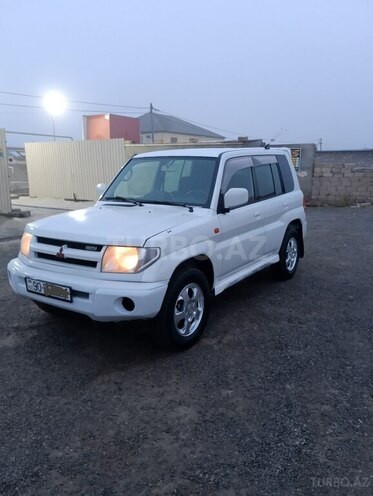 Mitsubishi Pajero io 1999, 300,000 km - 1.8 л - Bakı