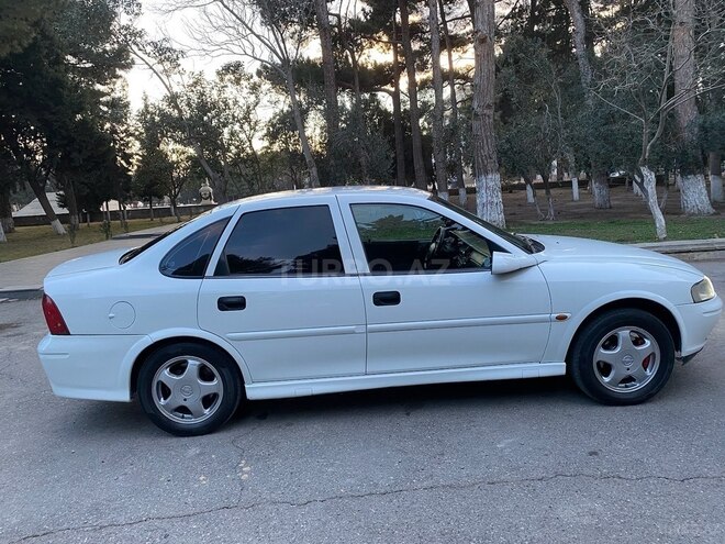 Opel Vectra 2001, 500,000 km - 1.8 l - Sumqayıt
