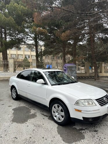Volkswagen Passat 2004, 210,000 km - 1.8 l - Bakı