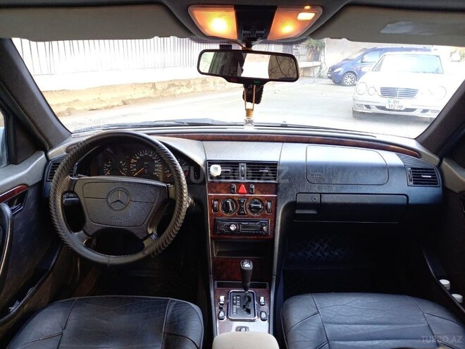 Mercedes C 230 1996, 387,500 km - 2.3 l - Bakı