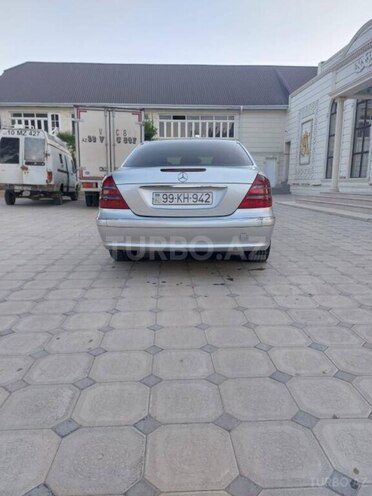 Mercedes E 220 2003, 376,000 km - 2.2 l - Goranboy