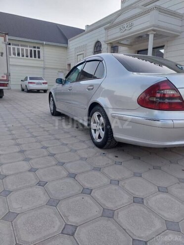 Mercedes E 220 2003, 376,000 km - 2.2 l - Goranboy