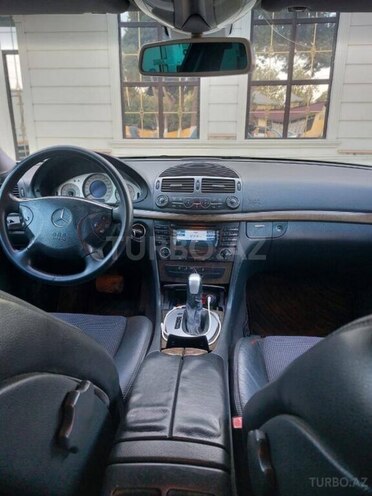 Mercedes E 220 2003, 376,000 km - 2.2 l - Goranboy
