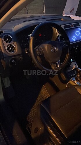 Volkswagen Tiguan 2011, 220,000 km - 2.0 l - Bakı