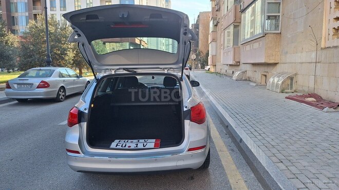 Opel Astra 2015, 195,400 km - 1.6 l - Bakı