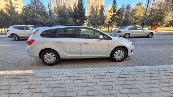 Opel Astra 2015, 195,400 km - 1.6 l - Bakı