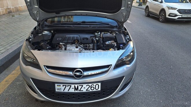 Opel Astra 2015, 195,400 km - 1.6 l - Bakı