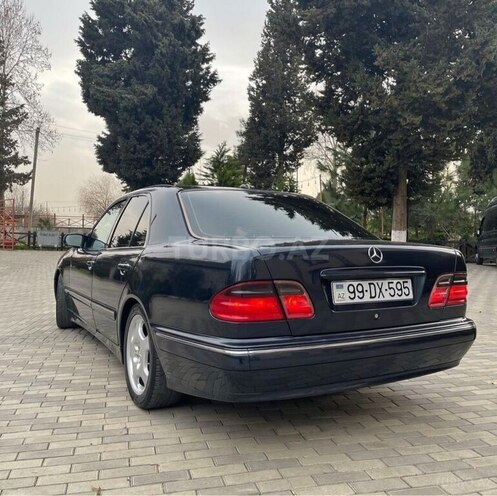 Mercedes E 220 2000, 372,000 km - 2.2 l - Kürdəmir