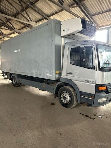 Mercedes Atego 1528 2002, 420,000 km - 6.4 l - Bakı