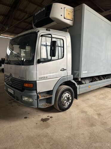 Mercedes Atego 1528 2002, 420,000 km - 6.4 l - Bakı