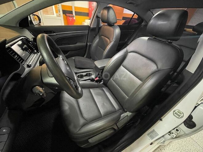 Hyundai Elantra 2017, 154,500 km - 1.6 л - Bakı