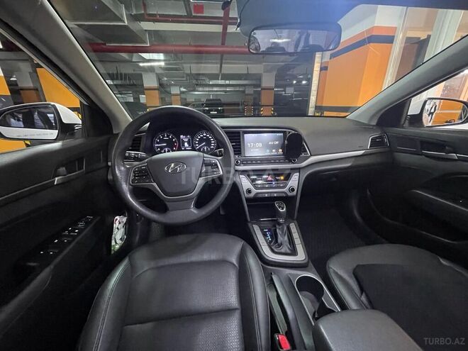 Hyundai Elantra 2017, 154,500 km - 1.6 л - Bakı