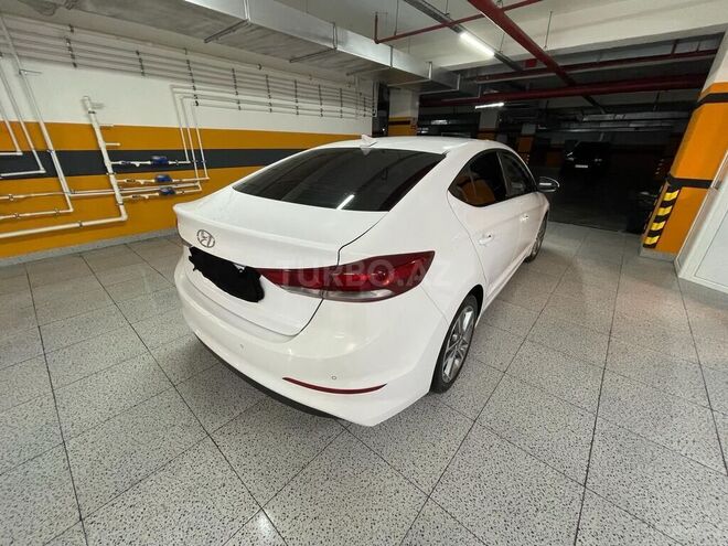 Hyundai Elantra 2017, 154,500 km - 1.6 л - Bakı